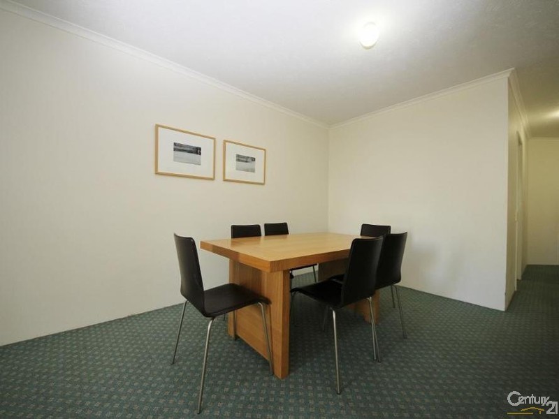 136/10 Alexandra Avenue, Mermaid Beach QLD 4218