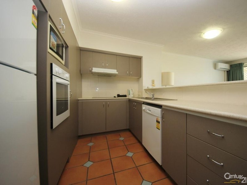 136/10 Alexandra Avenue, Mermaid Beach QLD 4218