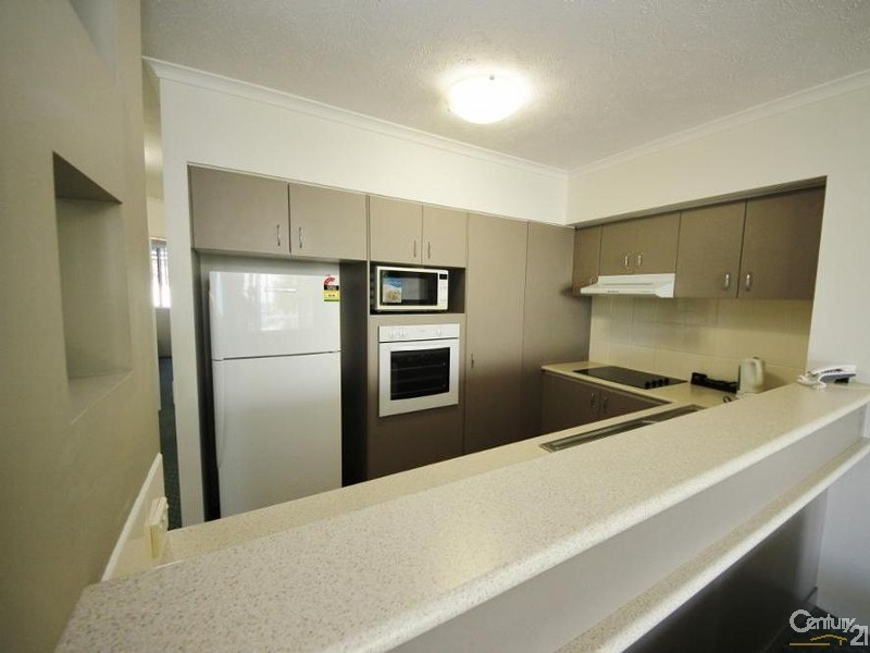 136/10 Alexandra Avenue, Mermaid Beach QLD 4218