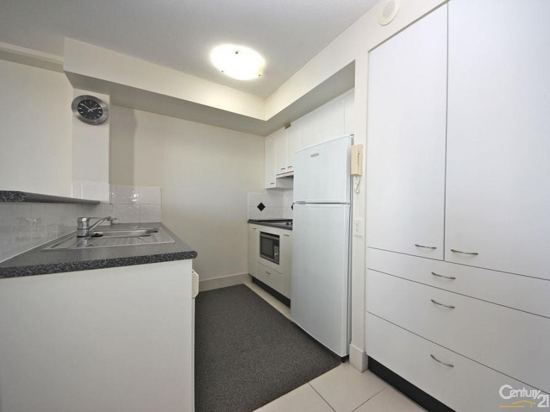 810/30 Surf Parade, Broadbeach QLD 4218