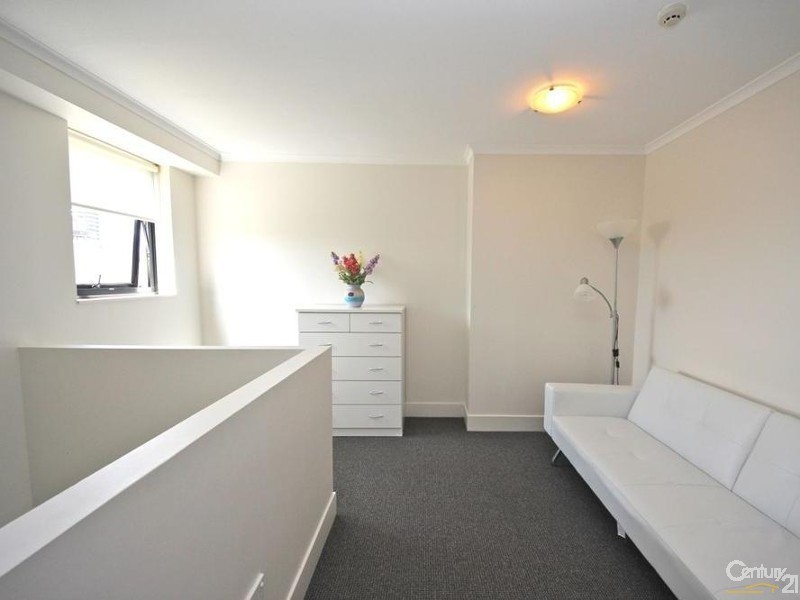 810/30 Surf Parade, Broadbeach QLD 4218