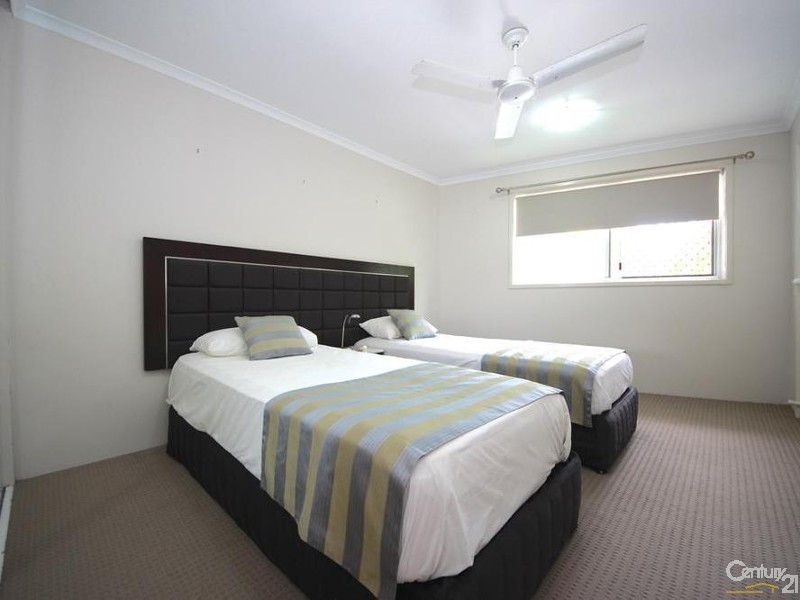 1/10 Alexandra Avenue, Mermaid Beach QLD 4218