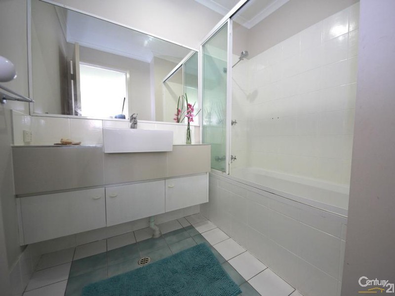 1/10 Alexandra Avenue, Mermaid Beach QLD 4218