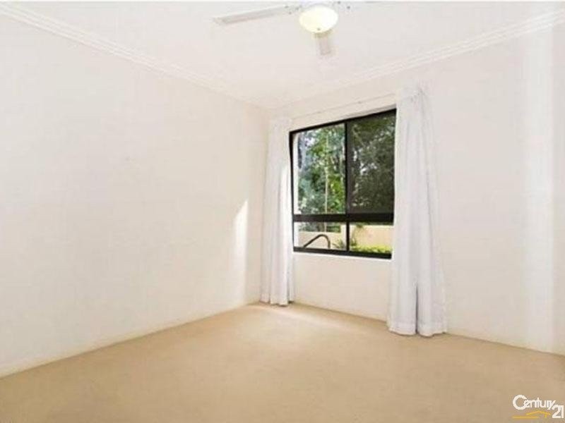 2/22 First Avenue, Broadbeach QLD 4218