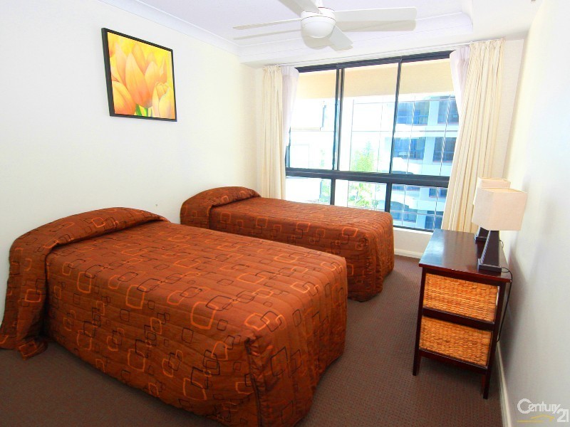 15 Victoria Avenue, Broadbeach QLD 4218