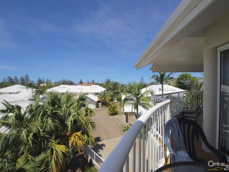 63/16 Crescent Avenue, Mermaid Beach QLD 4218