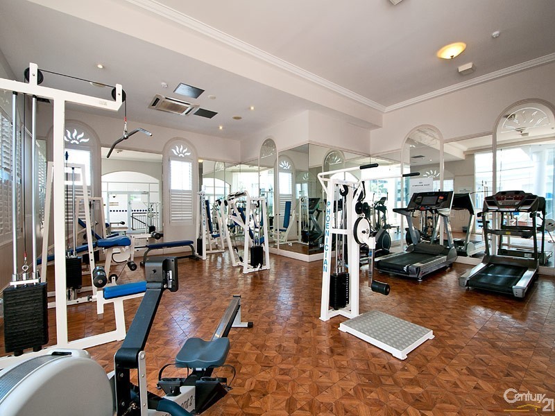 1811/90 Surf Parade, Broadbeach QLD 4218