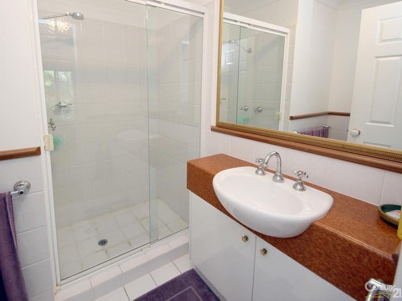 100 Cotlew Street East, Southport QLD 4215