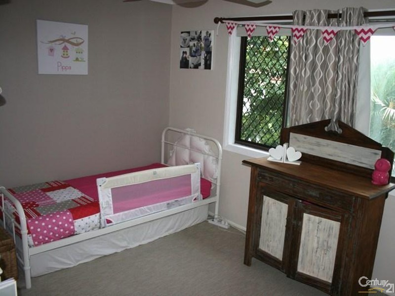 105 Christine Avenue, Burleigh Waters QLD 4220