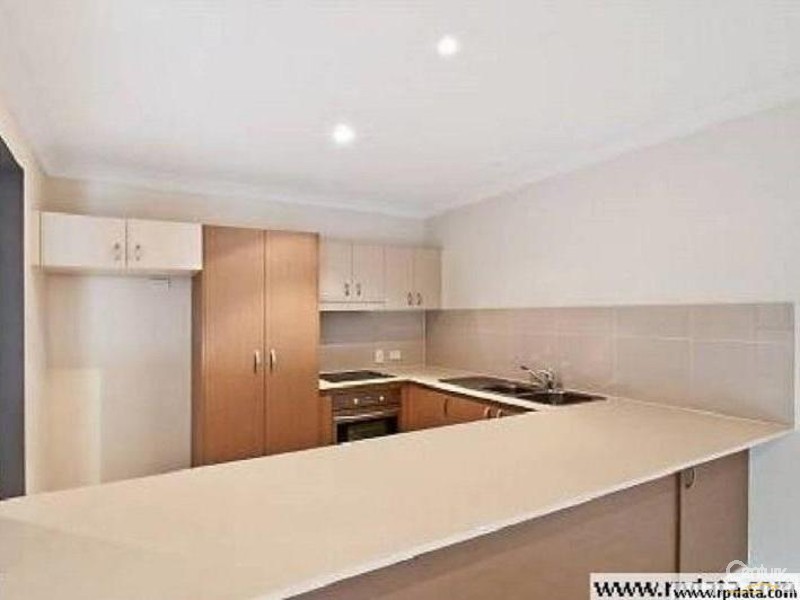 2/7 Dine Crt, Upper Coomera QLD 4209