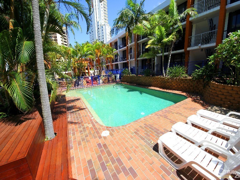 11/2877 Gold Coast Highway, Surfers Paradise QLD 4217