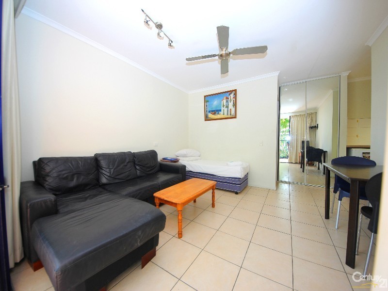 11/2877 Gold Coast Highway, Surfers Paradise QLD 4217