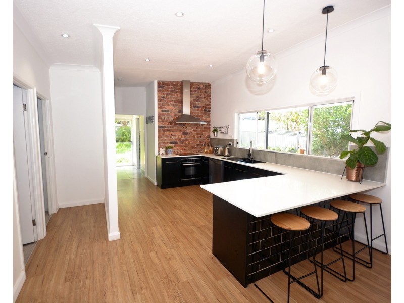 12 Wynflo Street, Labrador QLD 4215