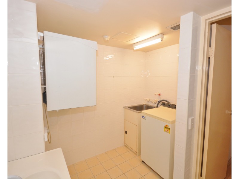 4D/10  Marine Parade, Southport QLD 4215