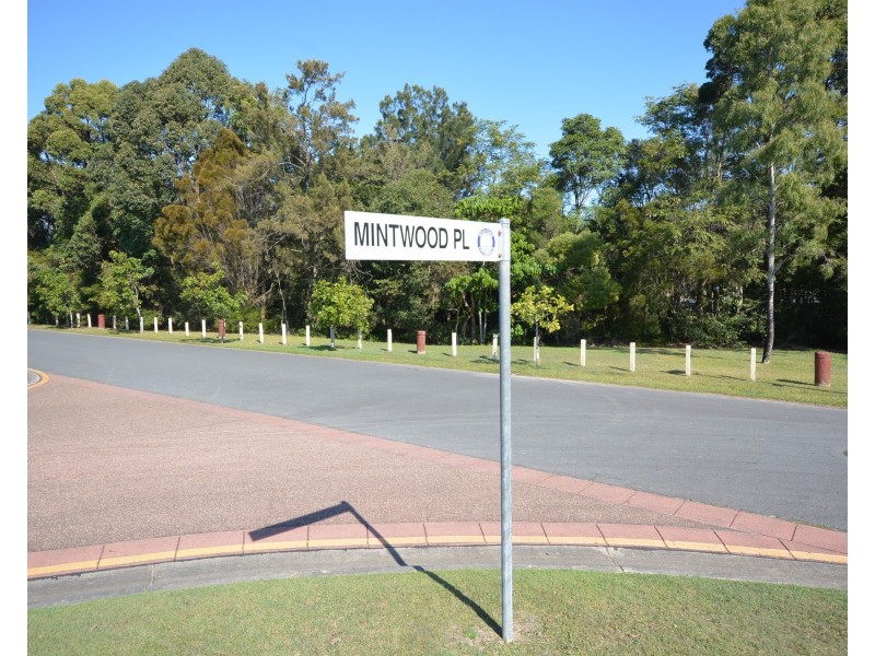 4 Mintwood Place, Molendinar QLD 4214