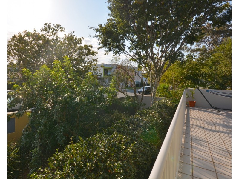 1/22  Oleander Avenue, Biggera Waters QLD 4216