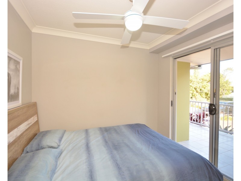 1/22  Oleander Avenue, Biggera Waters QLD 4216