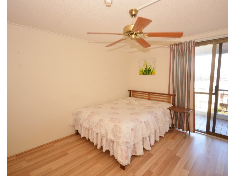 4D/10  Marine Parade, Southport QLD 4215