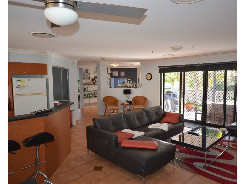 4 Mintwood Place, Molendinar QLD 4214