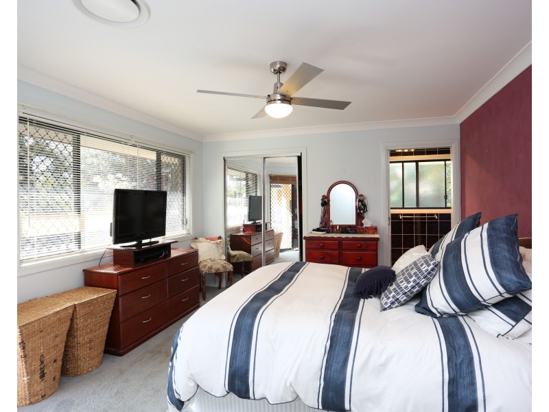 4 Mintwood Place, Molendinar QLD 4214