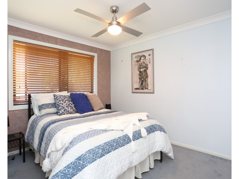 4 Mintwood Place, Molendinar QLD 4214
