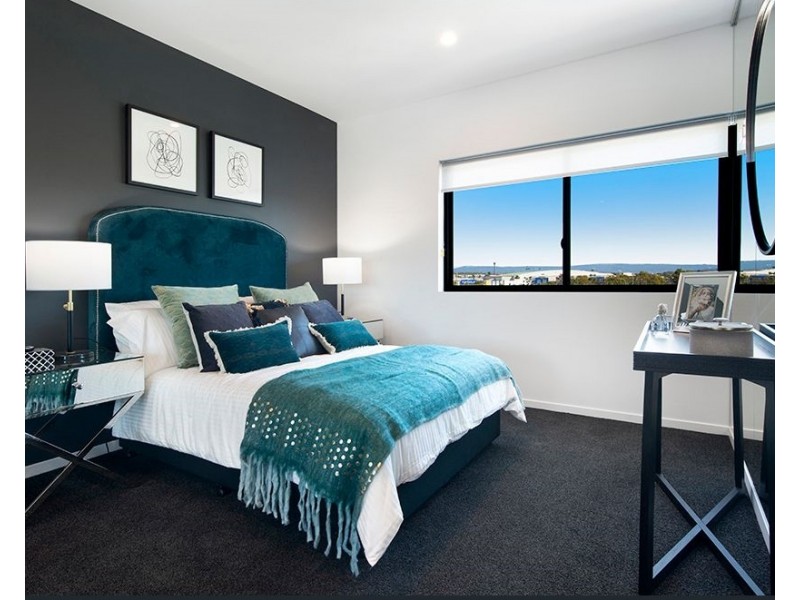 5   Harbourside Court, Biggera Waters QLD 4216