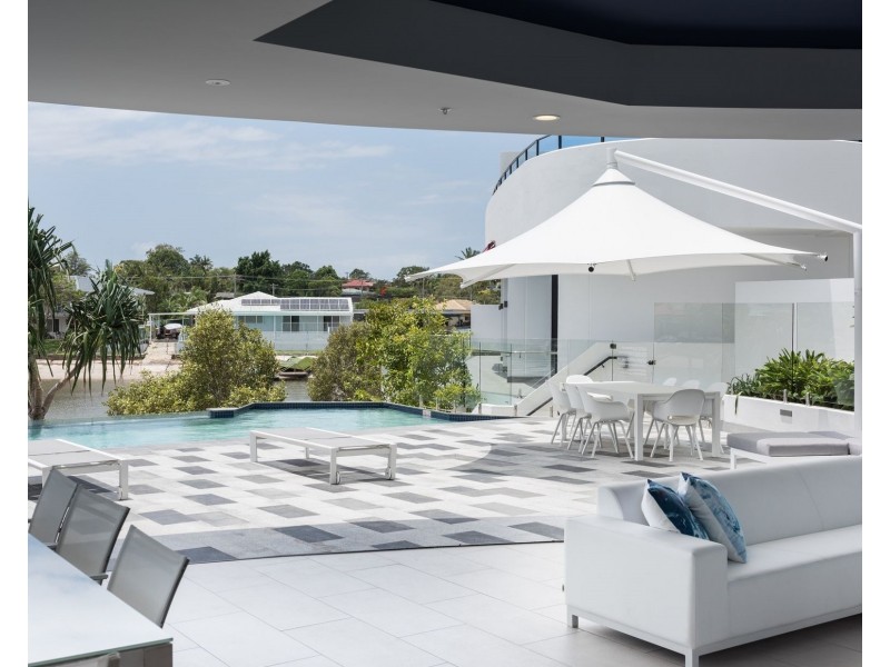 5   Harbourside Court, Biggera Waters QLD 4216