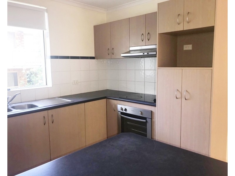 6/146 Marine Parade, Southport QLD 4215