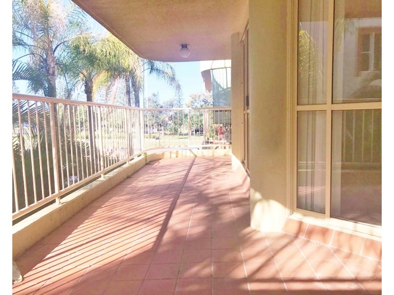 6/146 Marine Parade, Southport QLD 4215