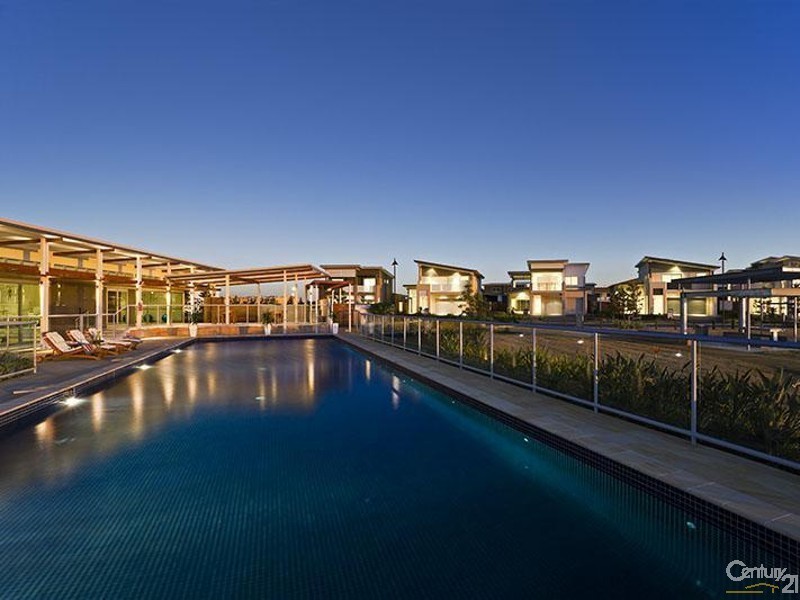 Hope Island QLD 4212