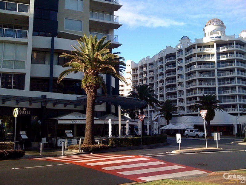 Broadbeach QLD 4218