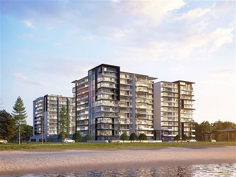 17 Bath Street (West Tower), Labrador QLD 4215