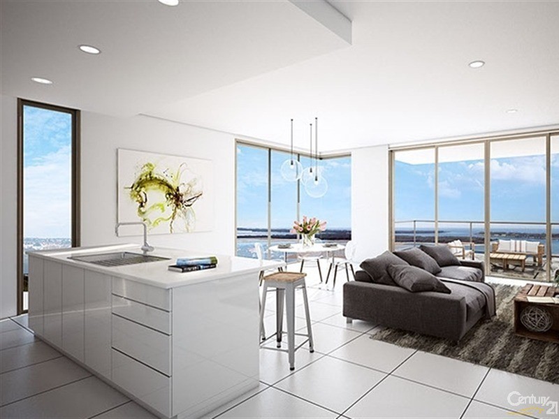 17 Bath Street (West Tower), Labrador QLD 4215