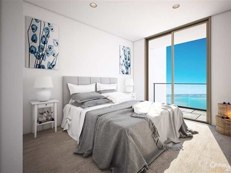 17 Bath Street (West Tower), Labrador QLD 4215