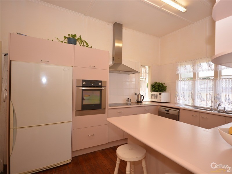 57 North Street, Southport QLD 4215