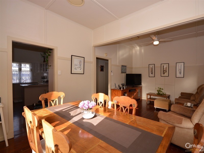 57 North Street, Southport QLD 4215