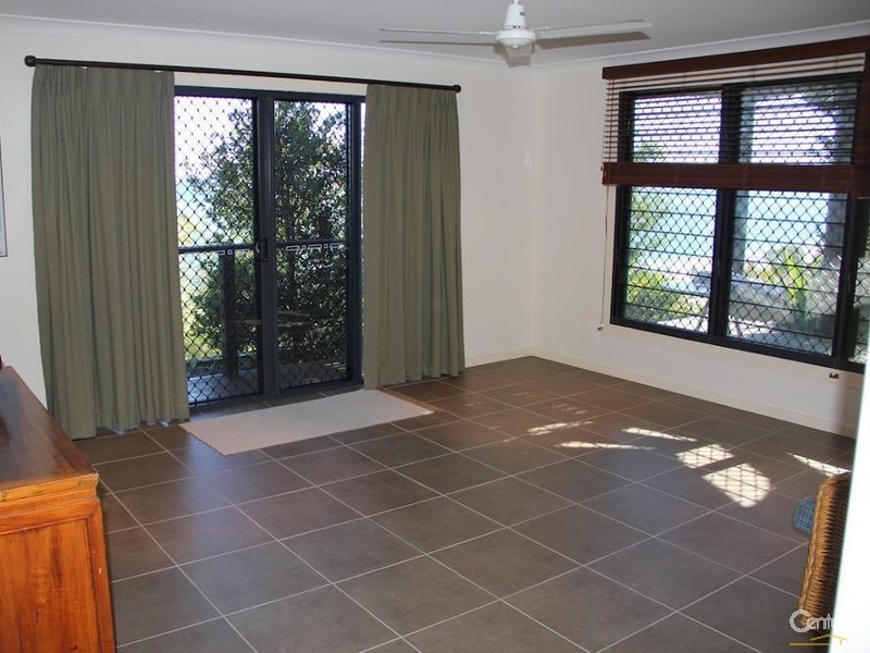 13 Trochus Place, Tangalooma QLD 4025