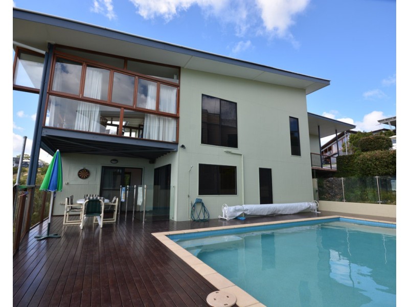 11 Trochus Place, Tangalooma QLD 4025