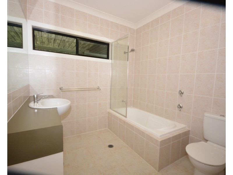 11 Trochus Place, Tangalooma QLD 4025