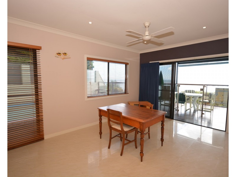 11 Trochus Place, Tangalooma QLD 4025