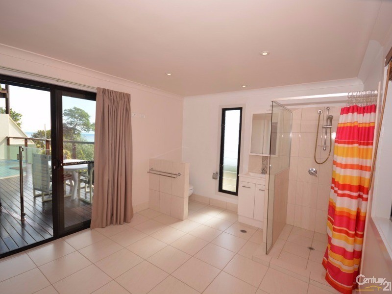 11 Trochus Place, Tangalooma QLD 4025