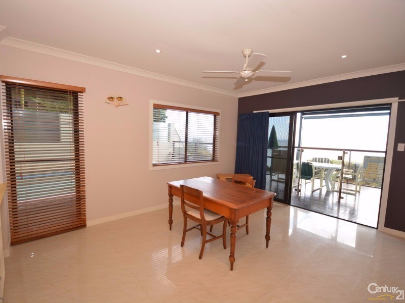 11 Trochus Place, Tangalooma QLD 4025