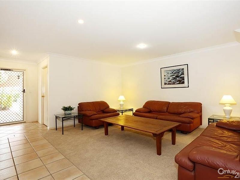 1 and 2/22  Proud Street, Labrador QLD 4215