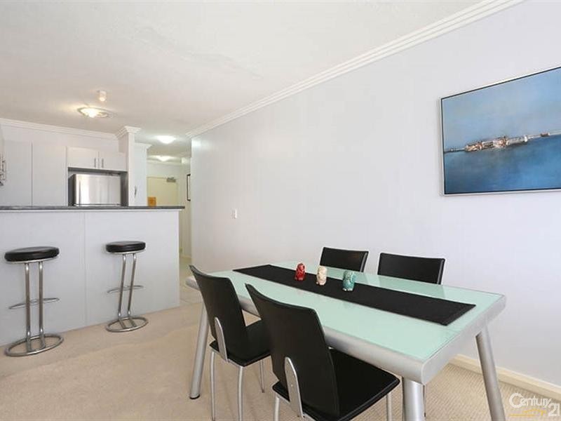 27/136 Marine Parade, Southport QLD 4215