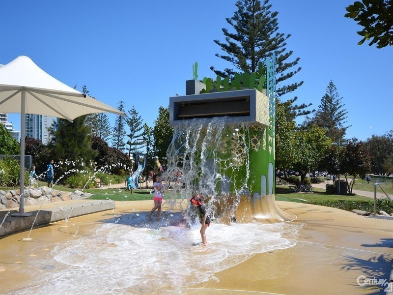 27/136 Marine Parade, Southport QLD 4215