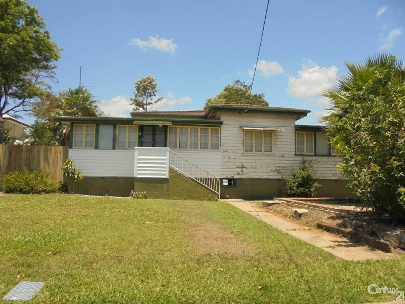 84 Pohlman Street, Southport QLD 4215