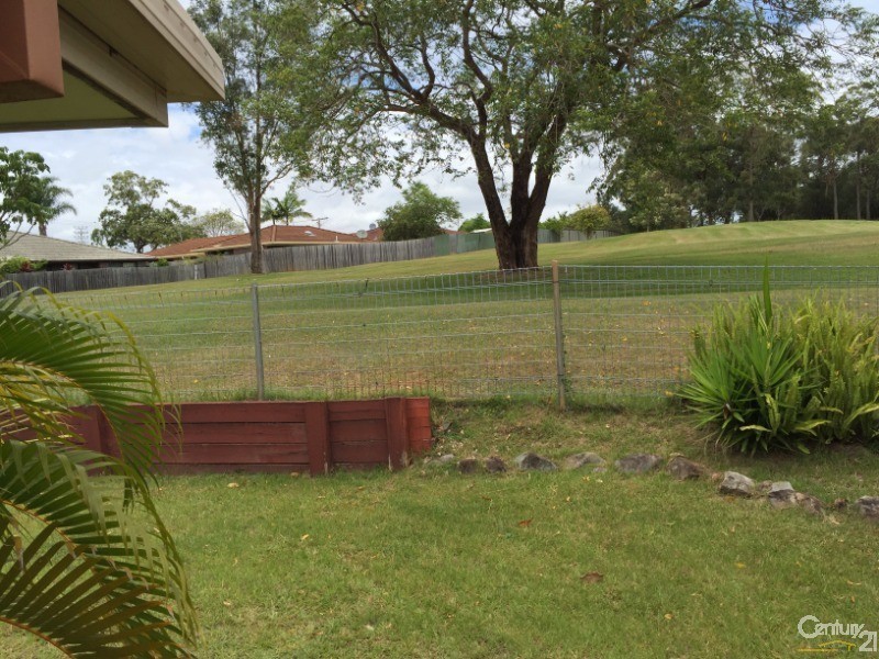 2/291A Government Rd, Labrador QLD 4215