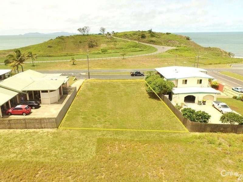 20 Pacific Esplanade, Slade Point QLD 4740