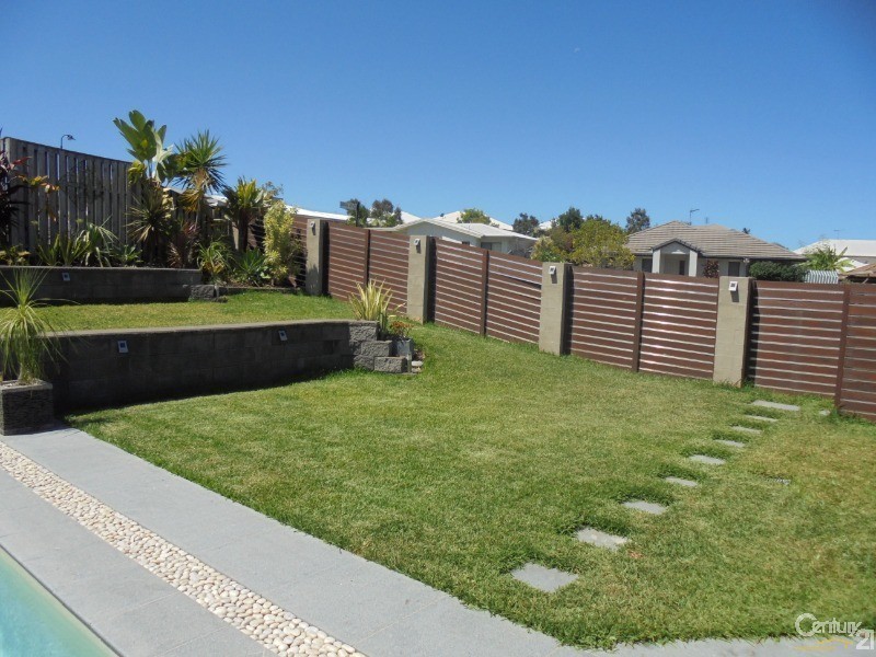 6 Garawarra Crescent, Upper Coomera QLD 4209