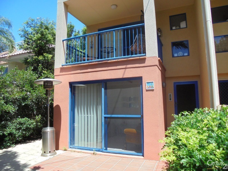 2/12 Brighton Street, Biggera Waters QLD 4216